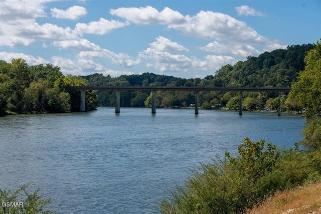 936 Buck Way, Sevierville, TN 37876