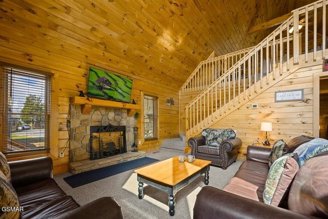 936 Buck Way, Sevierville, TN 37876