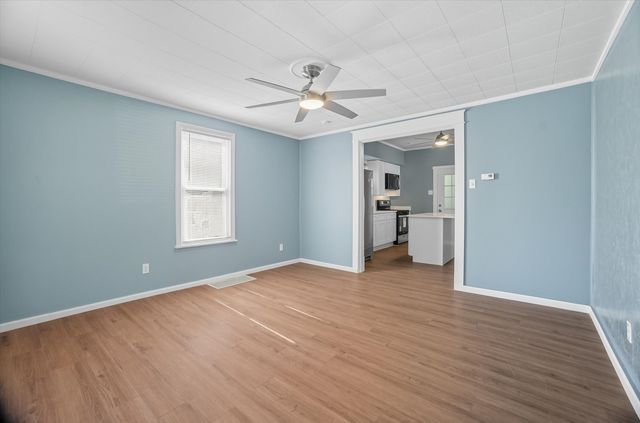 1019 Magnolia Avenue, Joliet, IL 60432