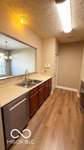 8040 Windham Lake Way, Indianapolis, IN 46214