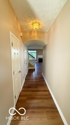 8040 Windham Lake Way, Indianapolis, IN 46214