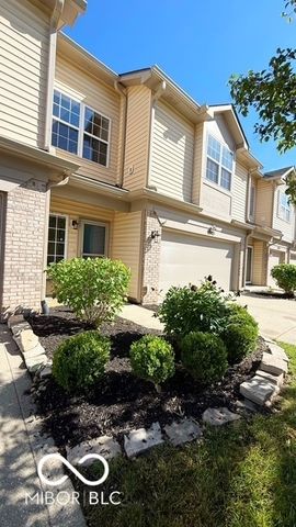8040 Windham Lake Way, Indianapolis, IN 46214
