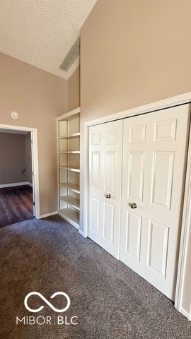 8040 Windham Lake Way, Indianapolis, IN 46214