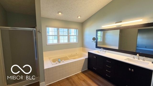 8040 Windham Lake Way, Indianapolis, IN 46214