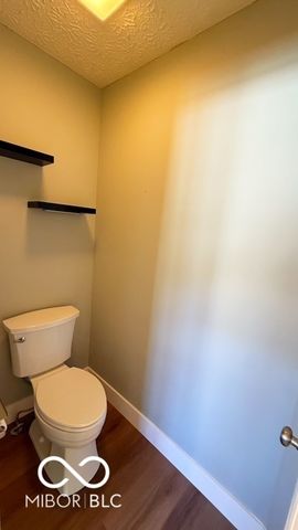 8040 Windham Lake Way, Indianapolis, IN 46214