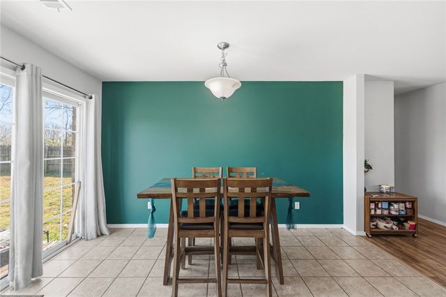 170 Orchard Drive, Gentry, AR 72734