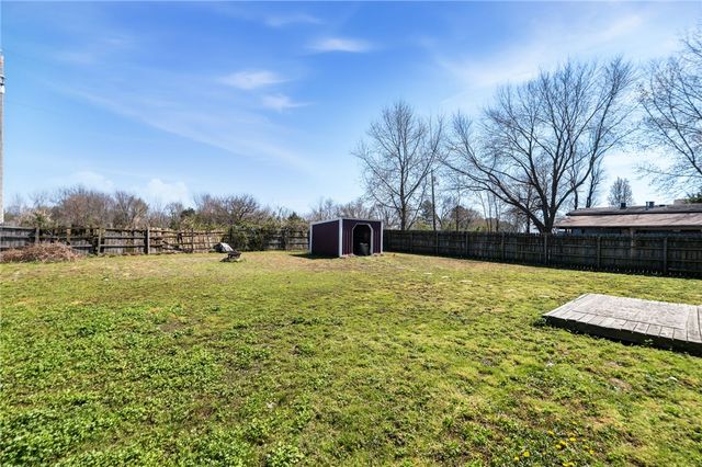 170 Orchard Drive, Gentry, AR 72734