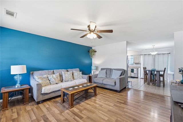 170 Orchard Drive, Gentry, AR 72734