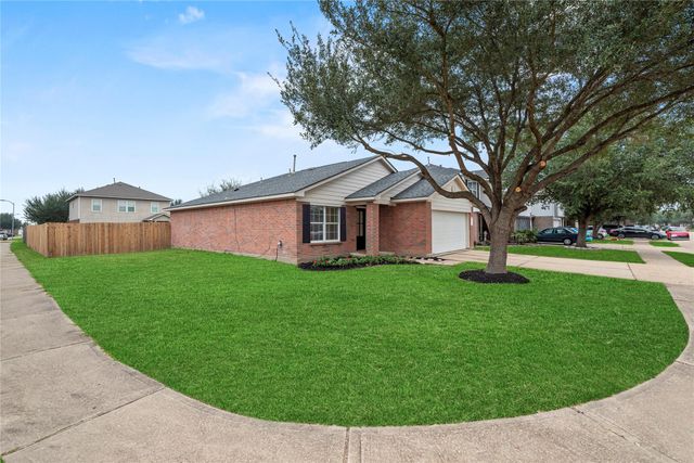 5003 Westwood Pines Drive, Katy, TX 77449