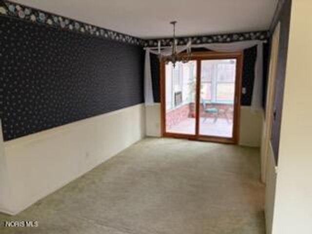 1936 W Crest Drive, Toledo, OH 43614