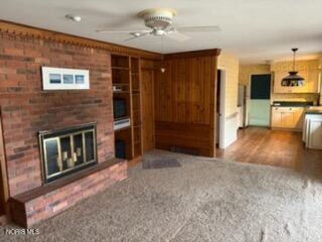 1936 W Crest Drive, Toledo, OH 43614