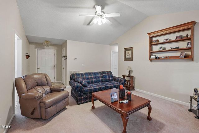 48 Hammerstone Drive, Fuquay Varina, NC 27526