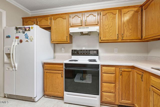 48 Hammerstone Drive, Fuquay Varina, NC 27526