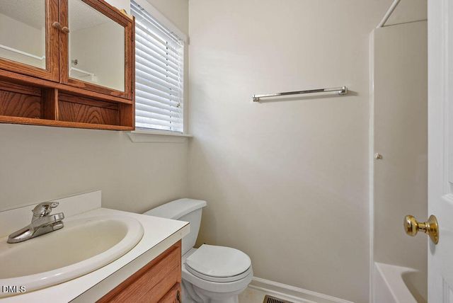 48 Hammerstone Drive, Fuquay Varina, NC 27526