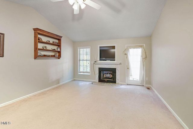 48 Hammerstone Drive, Fuquay Varina, NC 27526