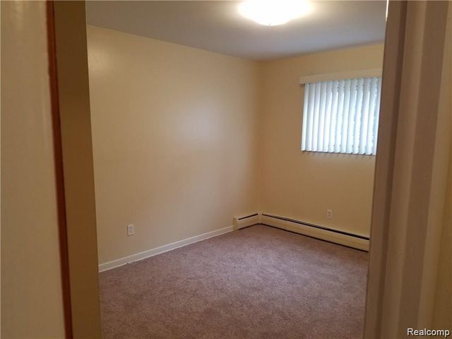 1471 W 9 Mile Road Apt 3, Ferndale, MI 48220