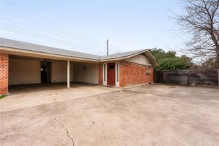 2408 Ventura DR A, Austin, TX 78741