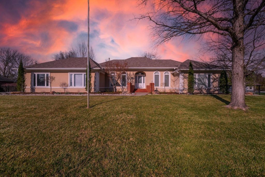 1501 N Castle Rock, Wichita, KS 67230