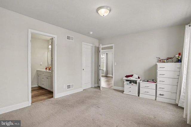 12 PACIFIC BLVD, Ephrata, PA 17522