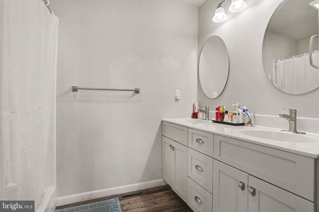 12 PACIFIC BLVD, Ephrata, PA 17522