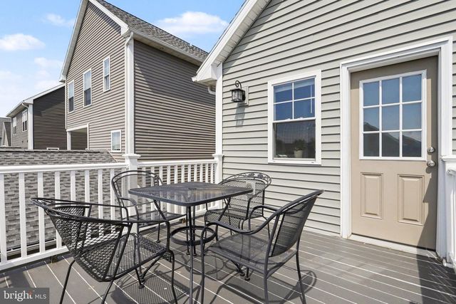 12 PACIFIC BLVD, Ephrata, PA 17522