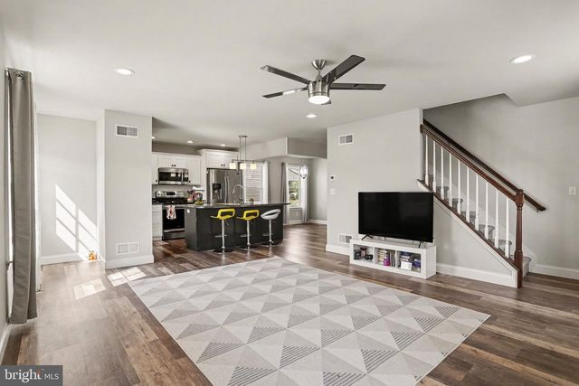 12 PACIFIC BLVD, Ephrata, PA 17522