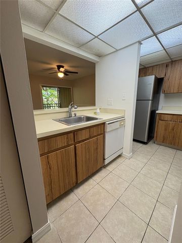 140 ORCHID WOODS COURT 7D, Deltona, FL 32725