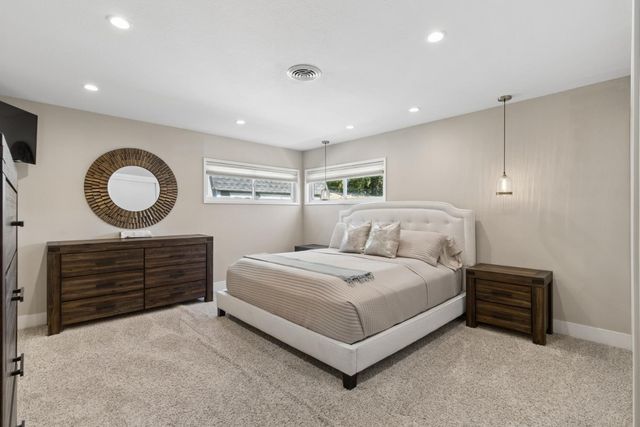 3410 W Country Club Ln, Sacramento, CA 95821