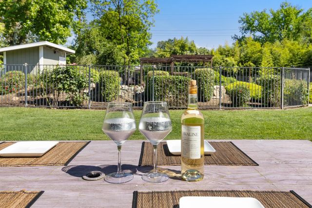 3410 W Country Club Ln, Sacramento, CA 95821