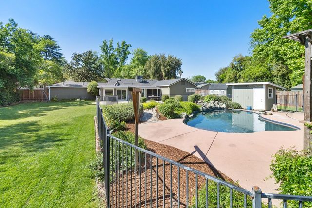 3410 W Country Club Ln, Sacramento, CA 95821
