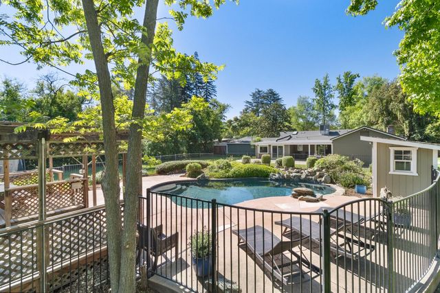 3410 W Country Club Ln, Sacramento, CA 95821