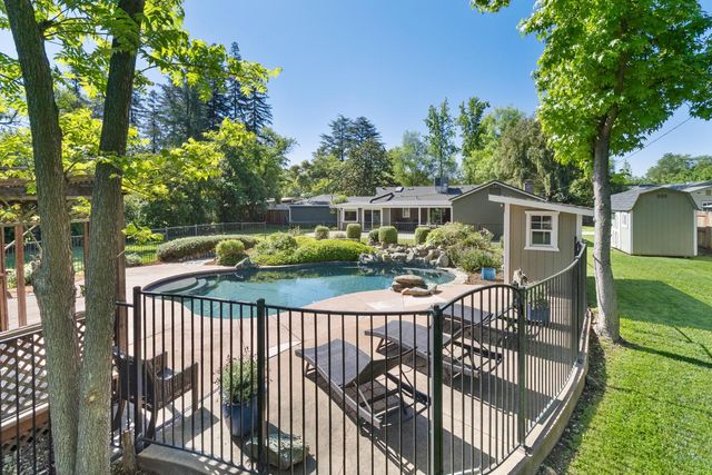 3410 W Country Club Ln, Sacramento, CA 95821