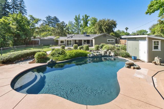 3410 W Country Club Ln, Sacramento, CA 95821