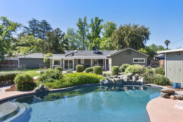 3410 W Country Club Ln, Sacramento, CA 95821