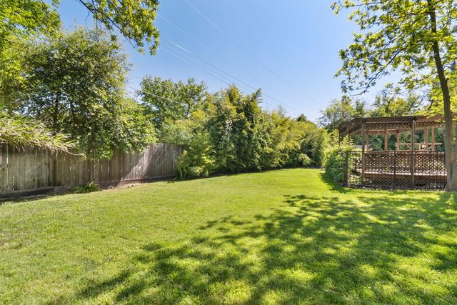 3410 W Country Club Ln, Sacramento, CA 95821