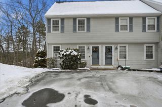 43 Hawkstead Hollow, Nashua, NH 03063