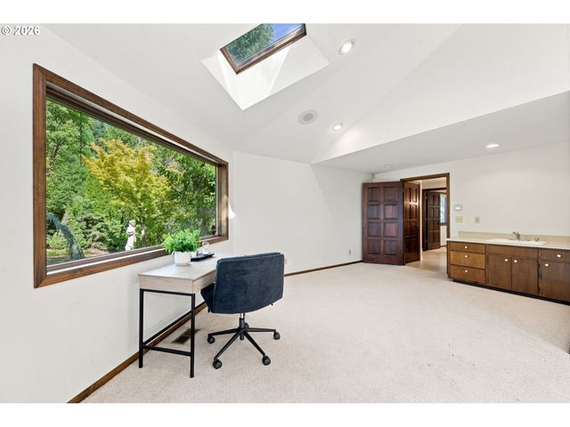 87188 GREEN HILL Rd, Eugene, OR 97402