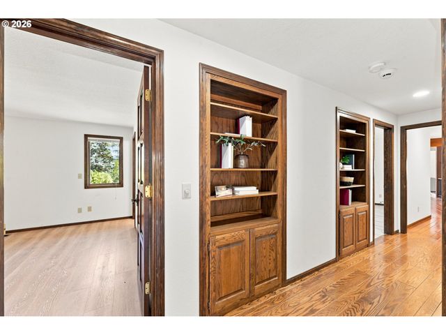 87188 GREEN HILL Rd, Eugene, OR 97402