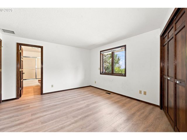 87188 GREEN HILL Rd, Eugene, OR 97402