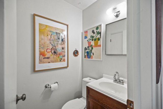 723 W Riverview DRIVE, Glendale, WI 53209