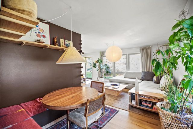 723 W Riverview DRIVE, Glendale, WI 53209