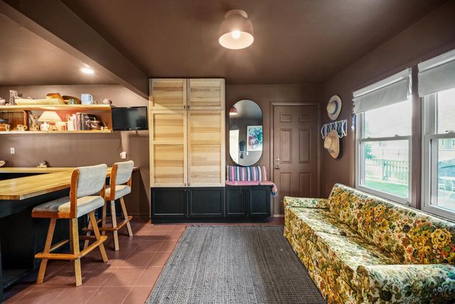 723 W Riverview DRIVE, Glendale, WI 53209