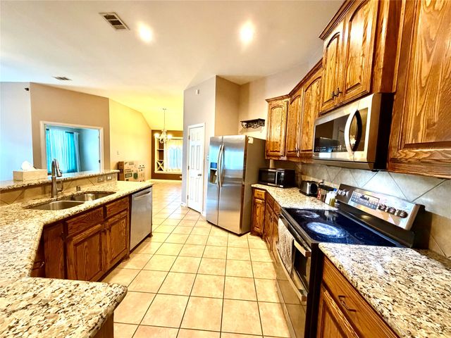 2102 Central Park Drive, Wylie, TX 75098