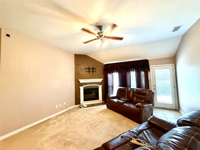 2102 Central Park Drive, Wylie, TX 75098