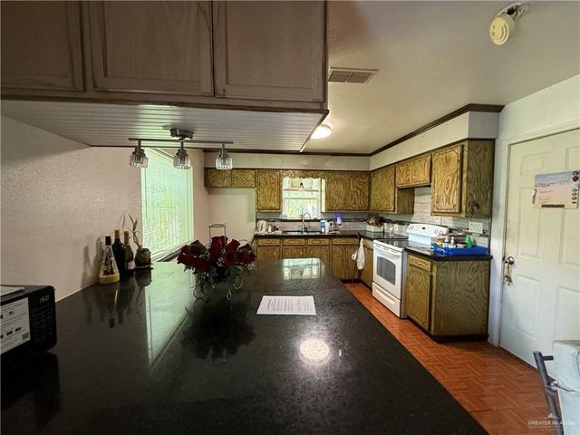 400 Peacock Drive, San Benito, TX 78586