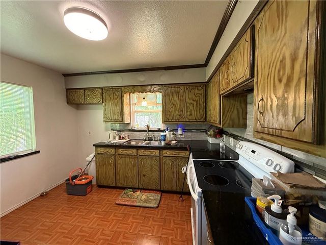 400 Peacock Drive, San Benito, TX 78586