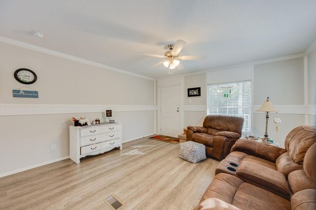 29 Canterbury Drive, Defuniak Springs, FL 32433