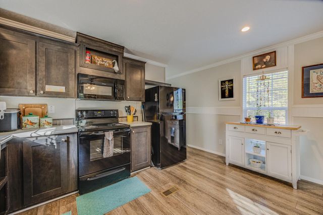 29 Canterbury Drive, Defuniak Springs, FL 32433