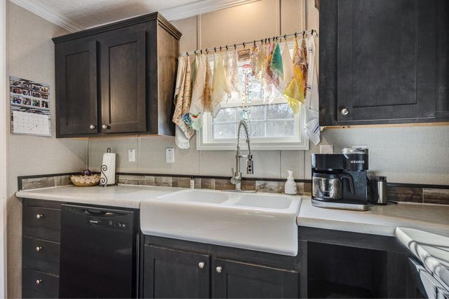 29 Canterbury Drive, Defuniak Springs, FL 32433