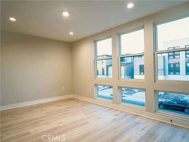 221 Stage, Irvine, CA 92618